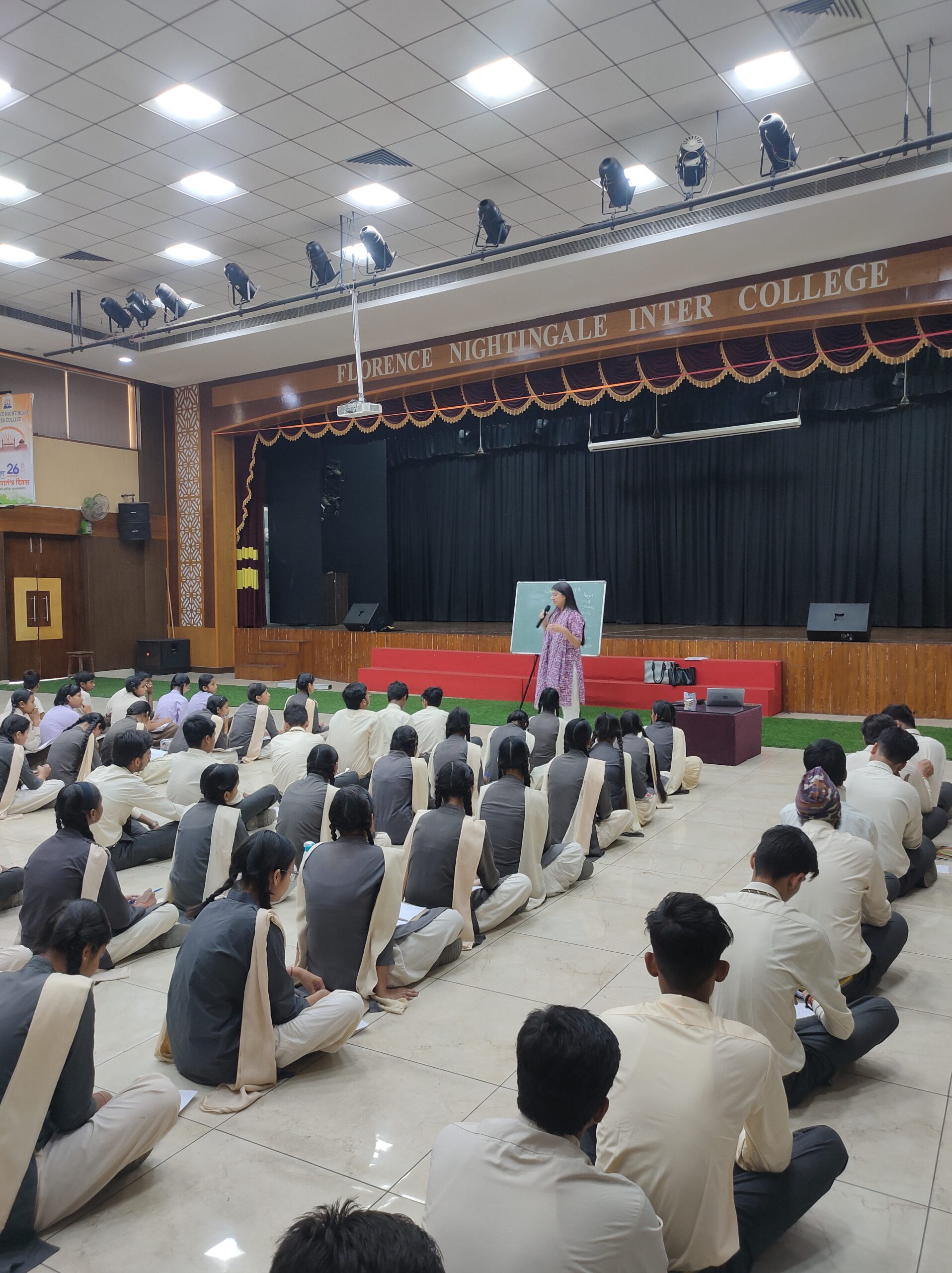 Florence Nightingale School